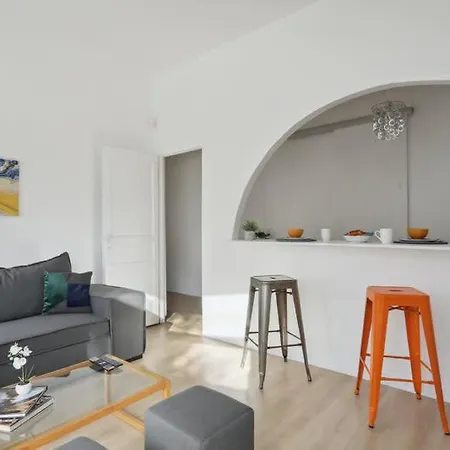 Spacious 1 Bedroom - Porte De Versailles Apartment *